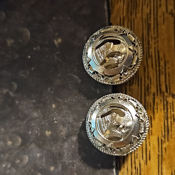 Vintage Silvertone Egyptian Revival Pharoah Clip Earrings - Picture 2 of 4